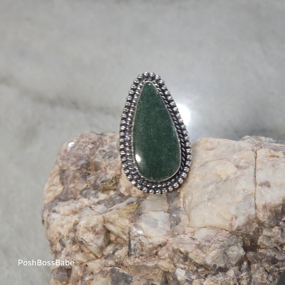 ๐ฆ๐๐ฒ๐ฟ๐น๐ถ๐ป๐ด ๐ฆ๐ถ๐น๐๐ฒ๐ฟ ๐ต๐ฎ๐ฑ ๐ก๐ฎ๐๐๐ฟ๐ฎ๐น ๐๐ฟ๐ฒ๐ฒ๐ป ๐ฆ๐๐ผ๐ป๐ฒ - Picture 1 of 5